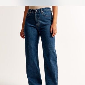 Abercrombie & Fitch Curve Love